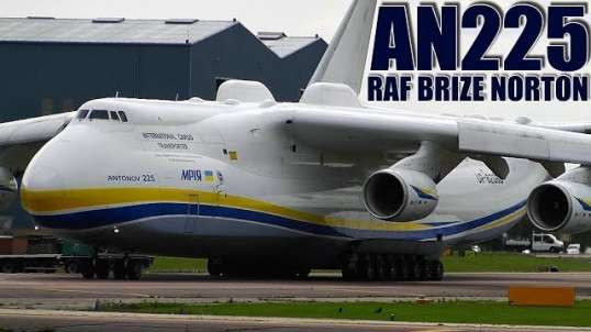 ANTONOV AN-225 CLOSE UP PUSHBACK of WORLDS LARGEST AIRCRAFT at ILA