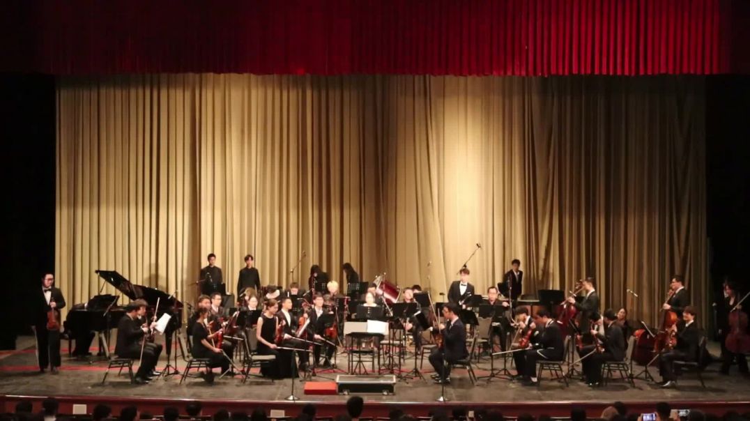 Pirates of The Caribbean theme played on Orchestra